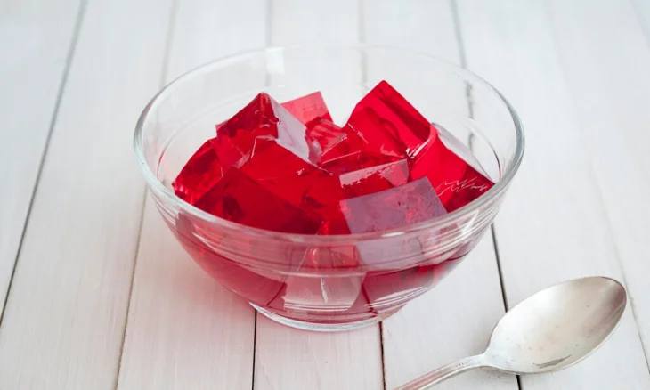 Przydatne i szkodliwe właściwości żelatyny spożywczej